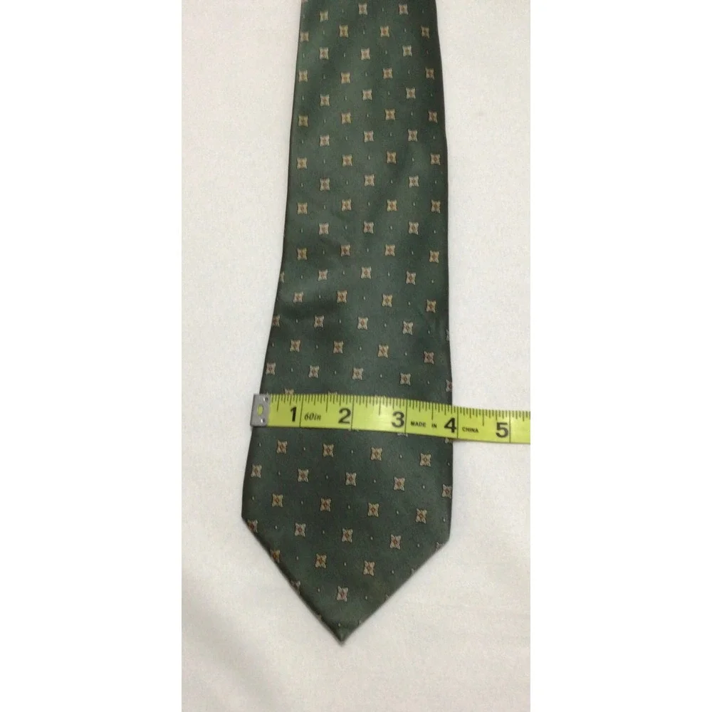 Beaufort Tie Rack Mens Silk Necktie Green Geometric Medallion Made in Italy